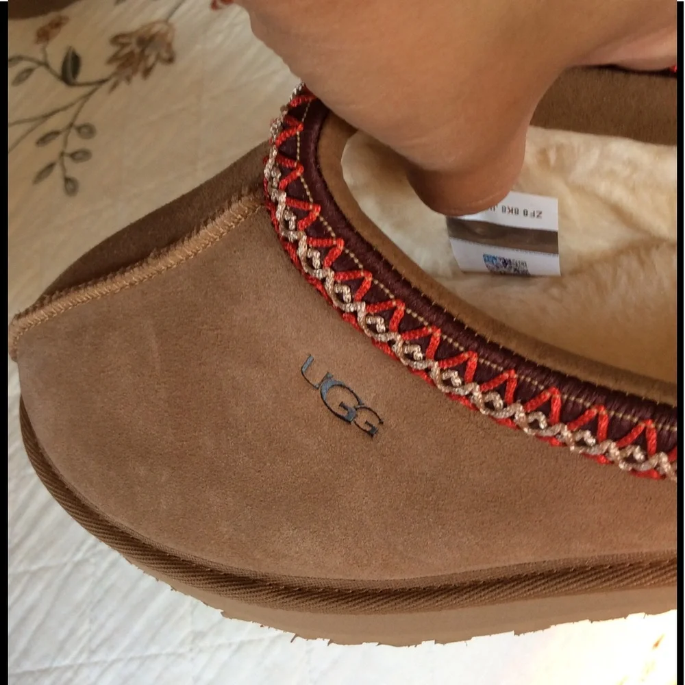 UGG TAZZ shoes